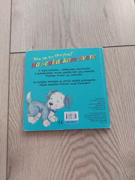 Knižka na sedliackom dvore s otvaracimi okienkami,