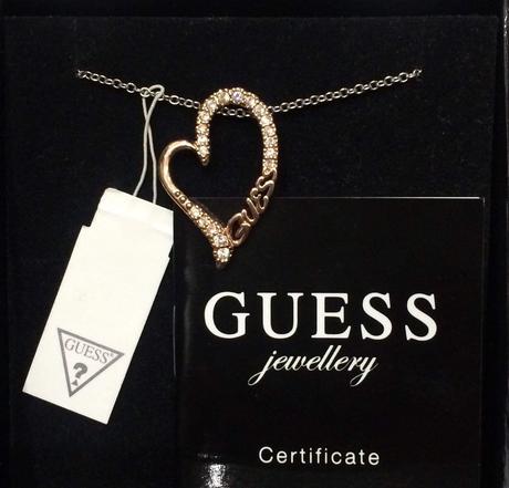 Guess náhrdelník, guess
