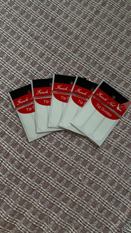 Nálepky na nechty pre francúzsku manikúru,