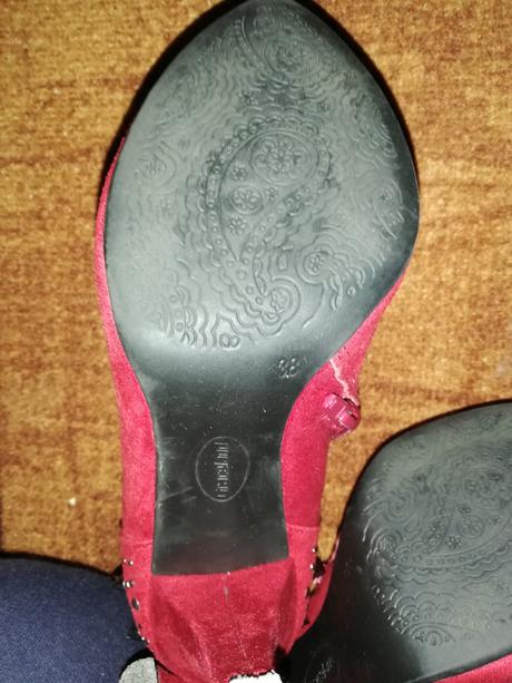 Červené koníčky 38, graceland,38