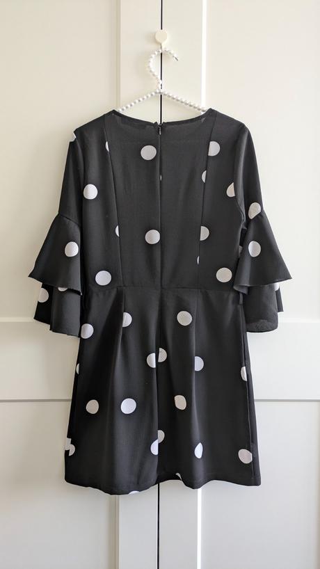 Nové bodkované šaty boohoo, l