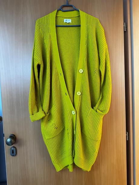 Dlhy sveter, reserved