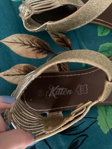 Zlaté sandále veľk.38, 38