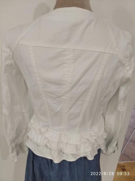 Biela bunda s volánikmi, m