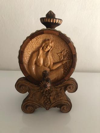 Ručne vyrábaná drevená dekorácia,