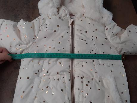 Biela bundicka s kozusinkou a hviezdickami, c&a,98