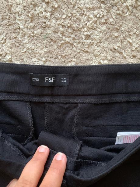 Elegantne nohavice, f&f,44