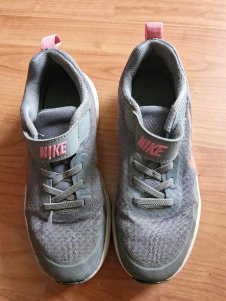 Detske tenisky_sive_nike, nike,35
