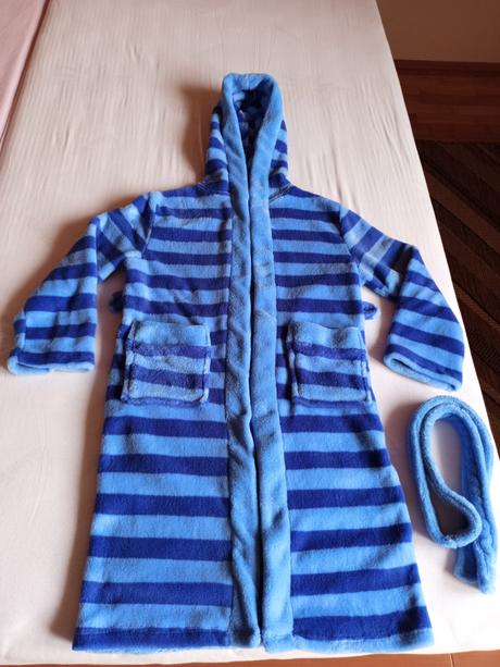 Chlapčenský župan s kapucňou, 128