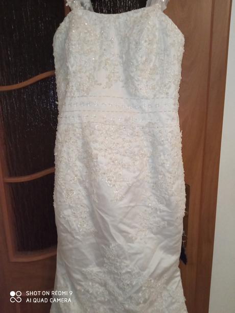 Staré svadobné šaty ., 