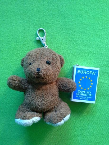 Prívesky na kľúče, na tašku školskú, 