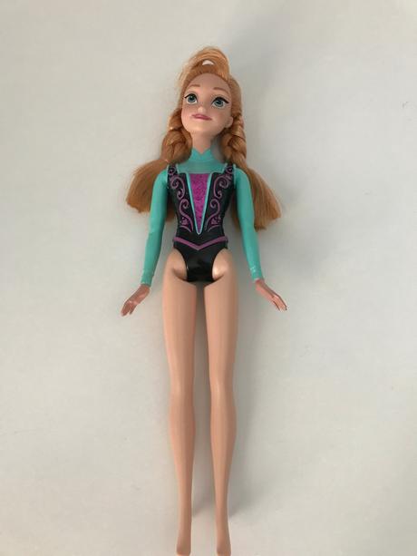 Domino frozen aj s babikou annou,