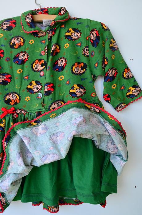 Šaty s poštou, disney,116