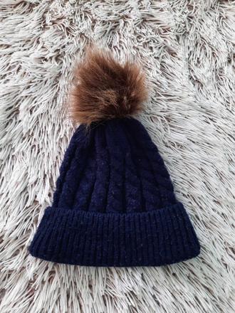 Detská čiapka s huňatým brmbolcom - do 2 rokov, 98