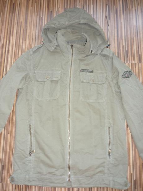 Vojensko-zelena jarna bunda, 164