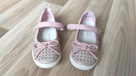 Dievčenské balerínky, 28