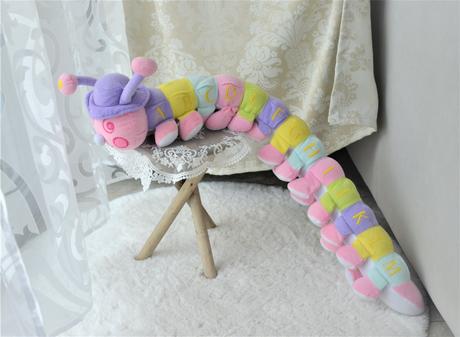 Plyšová stonožka-abeceda,