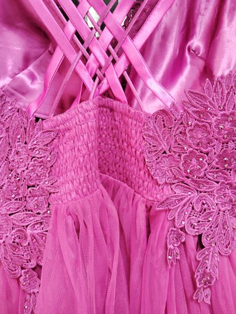 Spoločenské šaty, s