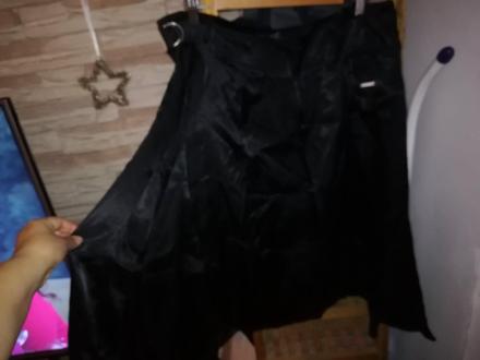 Saténová prekladaná sukna m-l, river island,l