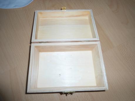 Drevenná krabička, 