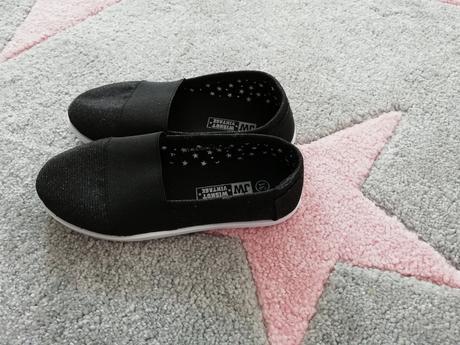 Nenosené balerínky, 31