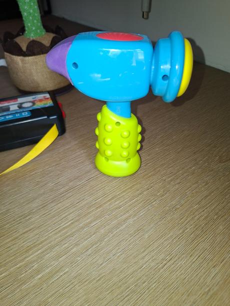 Fisherprice psíkova kazeta sk plus veselé kladivo,
