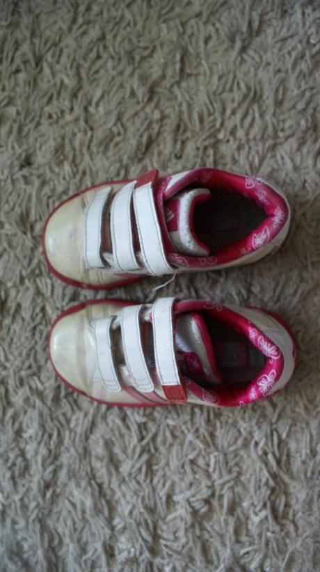 Prasiatkové adidas - na behačku, adidas,25