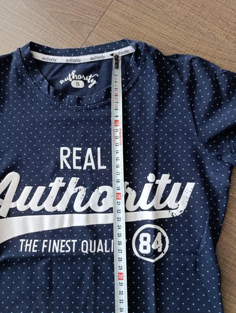 Tričko, authority,s