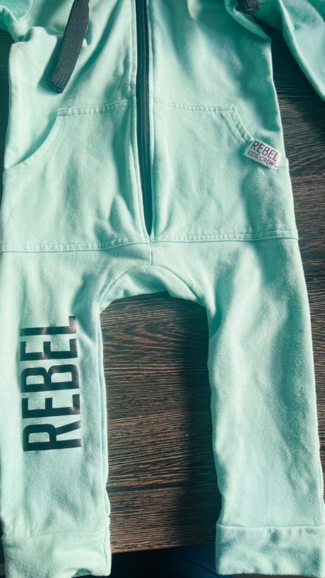 Overal rebel kids, rebel kids,86