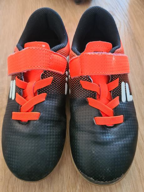 Halovky na futbal, fila,32