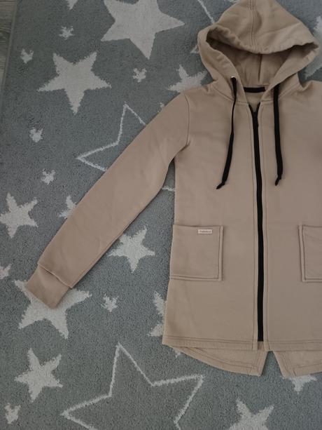 Predĺžená mikina, 146