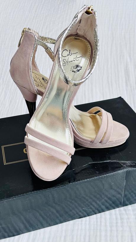 Colin stuart sandále, 37