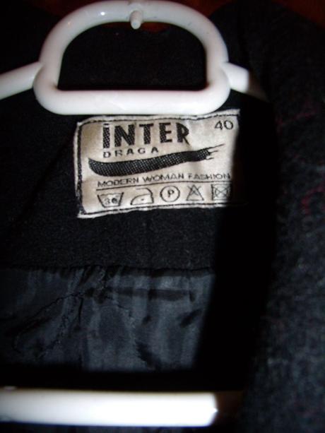 Čierny zimný kabát, 40