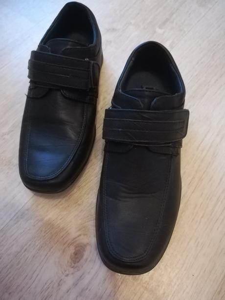 Topanky sviatočné, 33