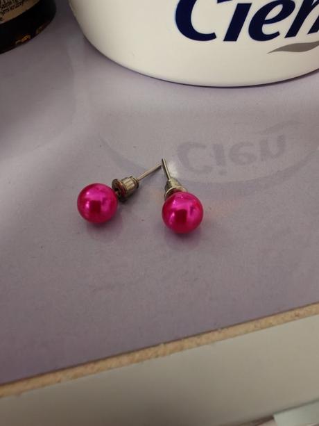 Nausnice- cyklámenove perličky 4-5 mm, 