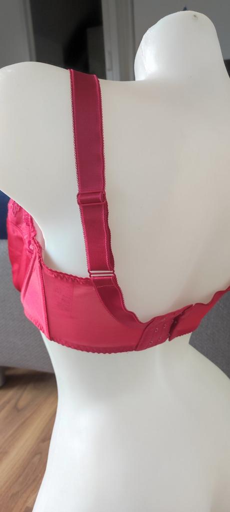 Nova podprsenka, 80h