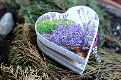 Levanduľová šperkovnica, 