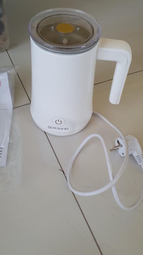 Napeňovač mlieka guzzanti gz-002,