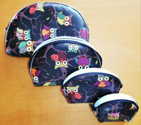 Sovičková kozmetická taštička 4v1,