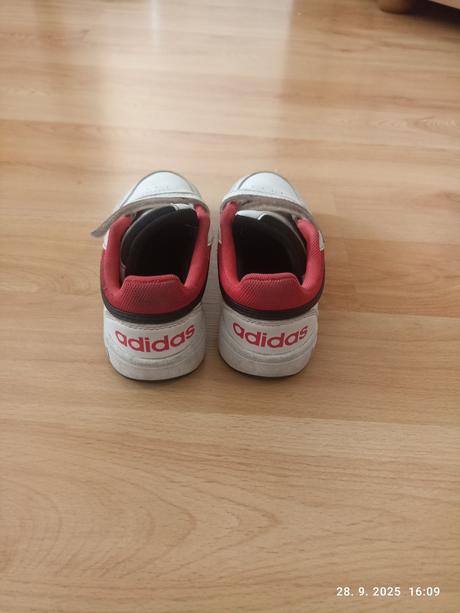 Tenisky adidas 31, adidas,31