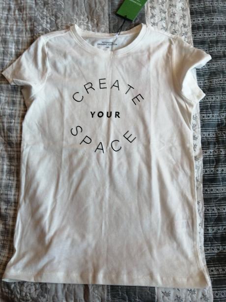 Tricko, reserved,140