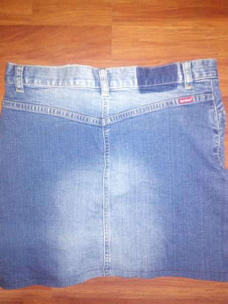 Riflova sukňa, handy,38