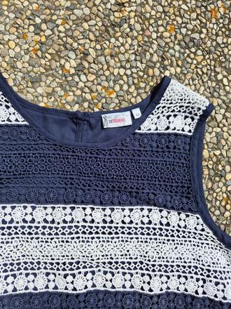 Halenka designers velk. 44., 44