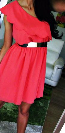 Nádherné  šaty rare london aj na stužkovú, s