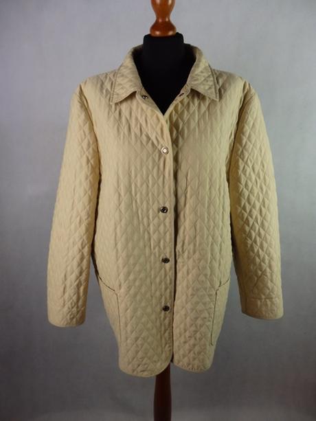 Kvalitná prechodná bunda, 48