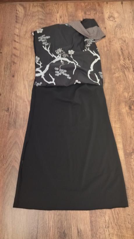 Šaty ľahučke motivi, 36