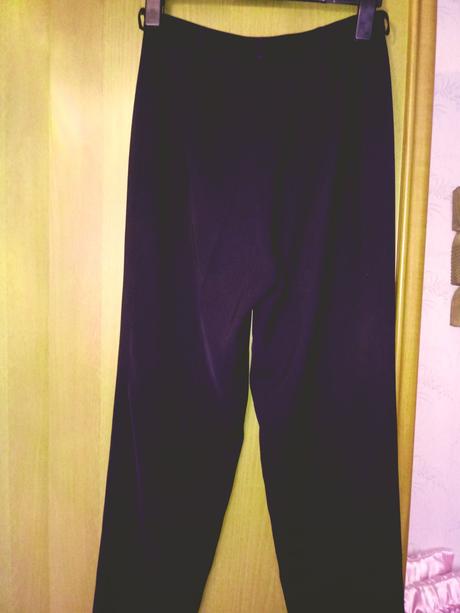 Pekné nohavice., 42