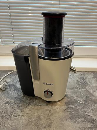 Odšťavovač bosch mes25a0 700w jujce2, bosch