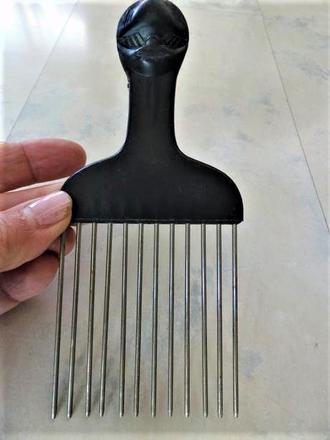 Nadvihovací etno hrebeň, 