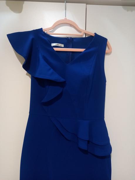 Spoločenské šaty, 38